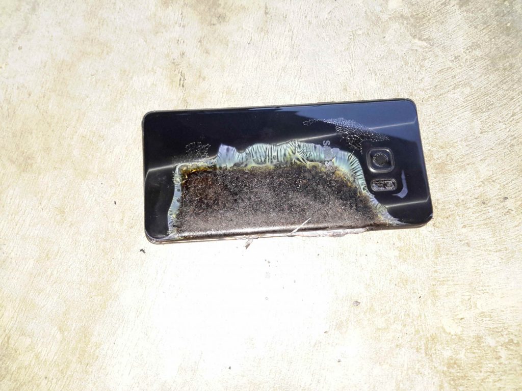 Samsung Galaxy Note 7 Explosion Causes $1,400 Damage In Australia (4)