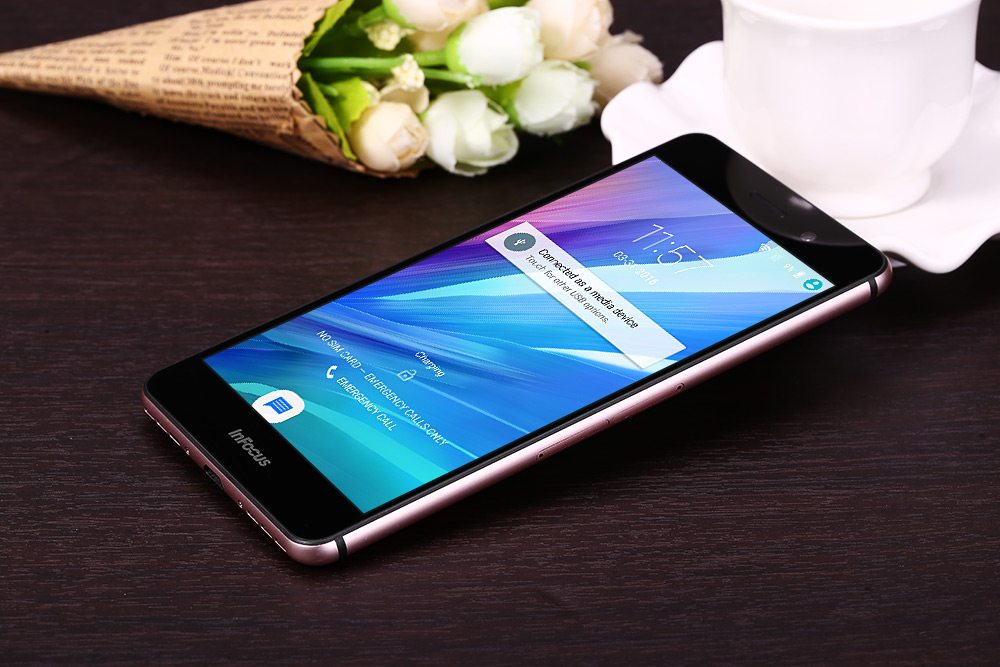 infocus m808 frontside