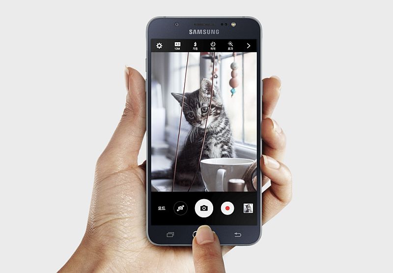 galaxy j7 2016