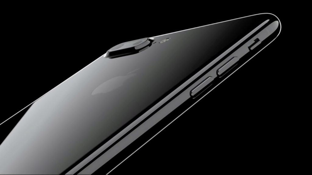 10-best-iphone-7-accessories-to-check-out-1
