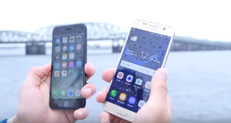 iphone-7-vs-galaxy-s7-water-resistance-test