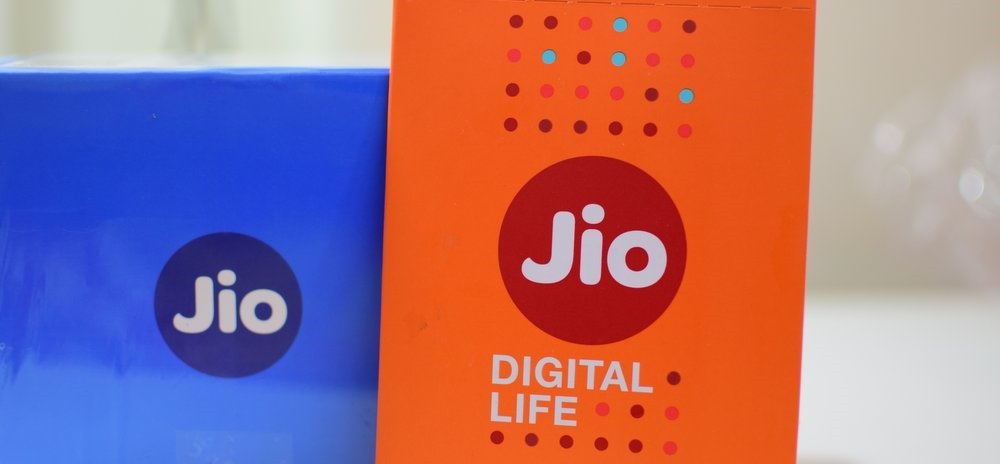 Reliance Jio 4G SIM Quick Activation: Orange Jio 4G SIM or Blue Jio 4G SIM