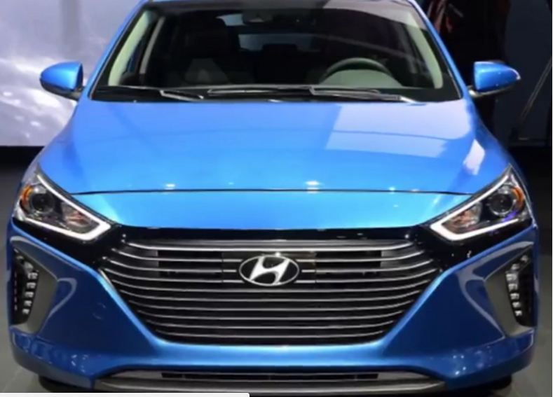 2017-hyundai-ioniq-hybrid-blue-specs